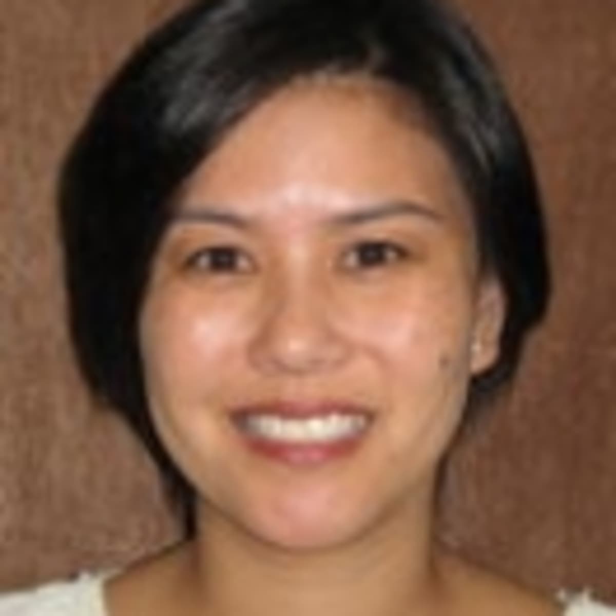 Dr. Rowena Chua, MD Evanston, IL Neurologist