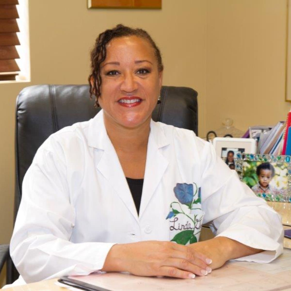 Dr. Linda Green, MD Pompano Beach, FL Obstetrician & Gynecologist