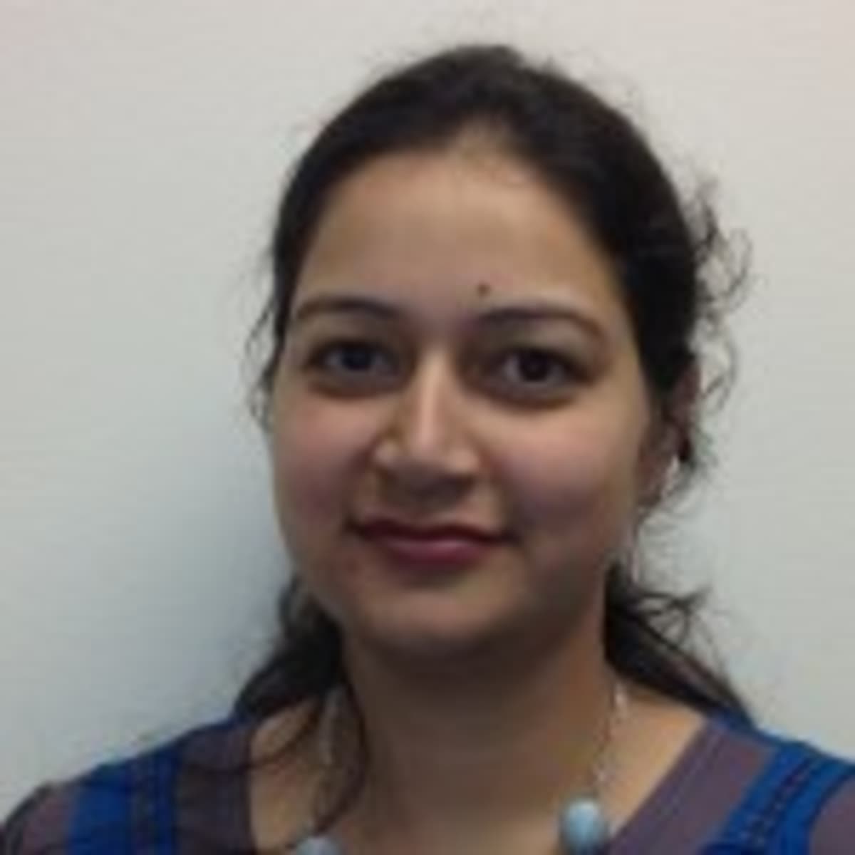Dr. Poonam Chhibber, MD Hillsboro, OR Family Doctor