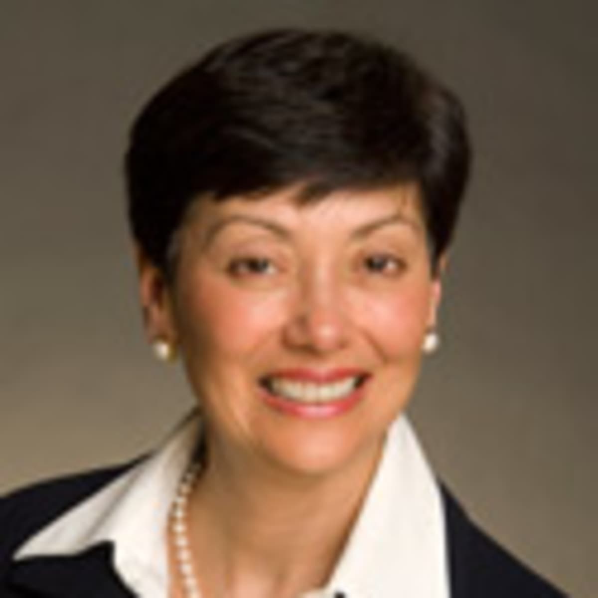 Dr. Tania Phillips, MD, FRCPC Chestnut Hill, MA Dermatologist