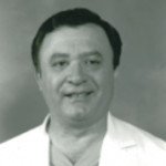 Dr. Edgardo Dos Santos MD