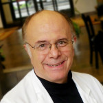 Dr. Charles W Reyes MD