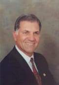 Dr. Robert Vincent Mandraccia MD