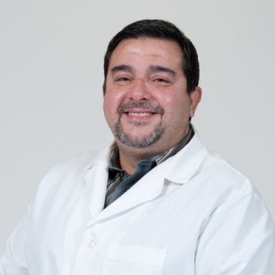 Dr. Roberto F Alvarez