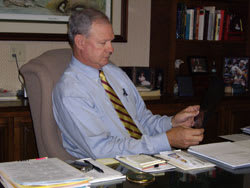 Dr. Rodney D Herring, MD