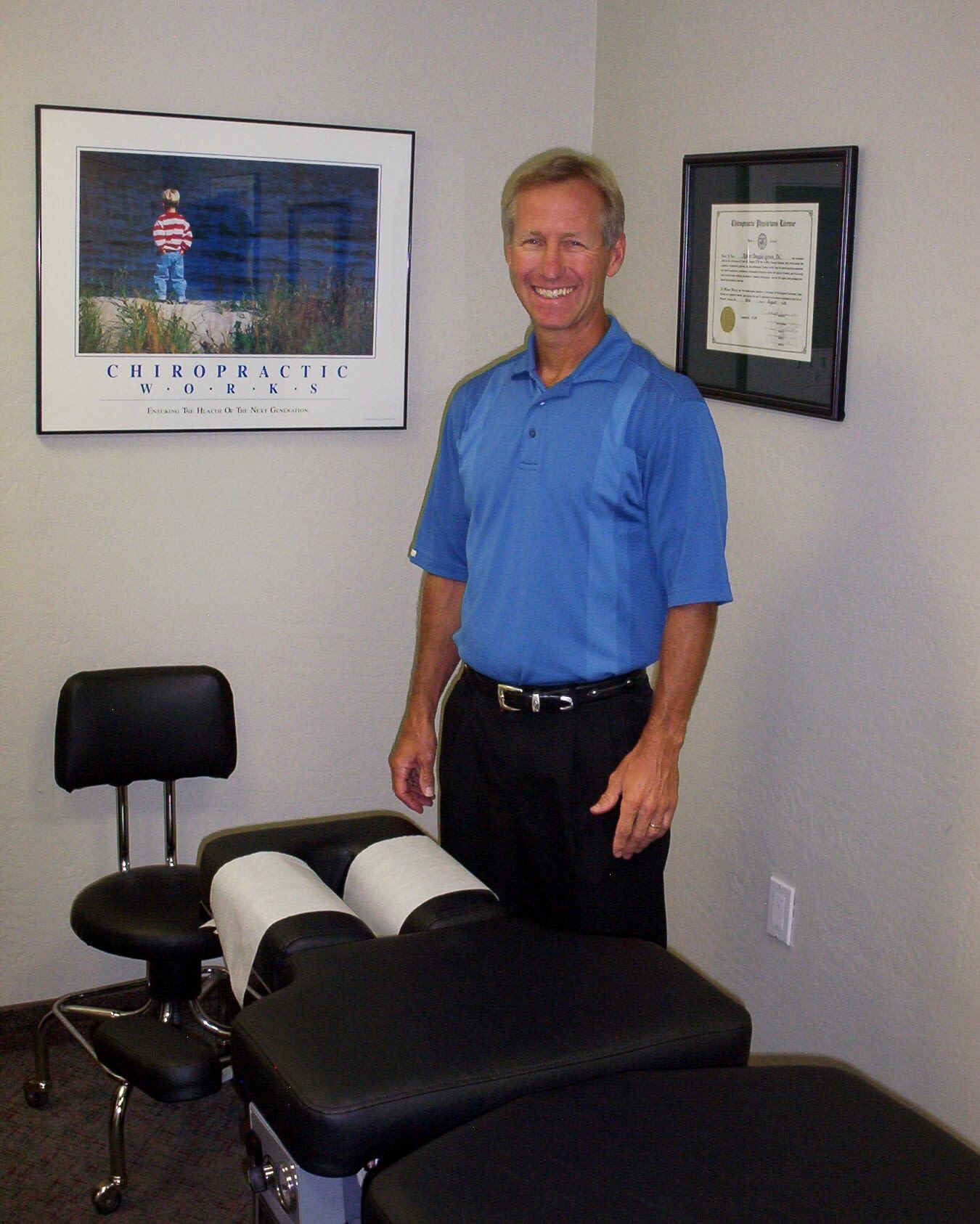 Dr. Robert Douglas Larson, DC