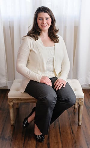 Dr. Amanda Peterson, DC - Corona, CA - Chiropractor