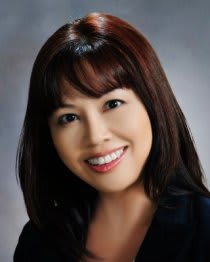Dr. Kelly Thi Quach, DC
