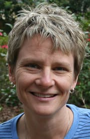 Dr. Jennifer D Bevis, DC