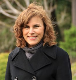 Dr. Lucia Vracin Fletcher, DC
