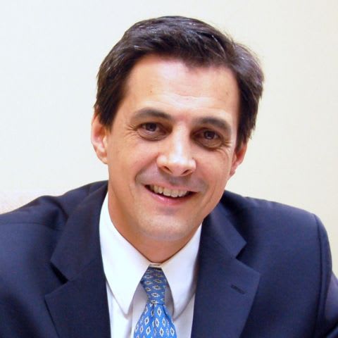 Dr. Serge Sautre
