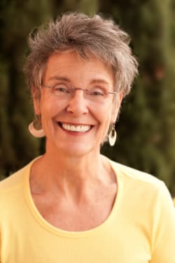 Dr. Rebecca R Nystrom, DC