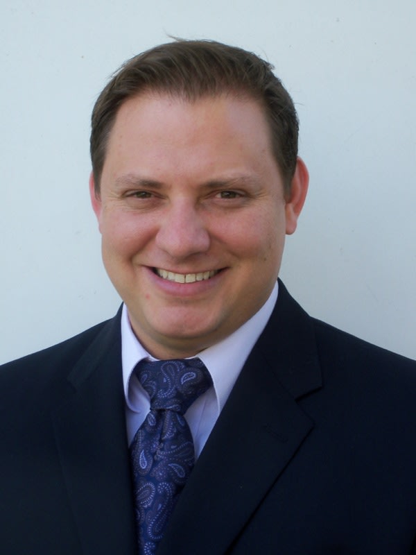 Dr. Edgar Romo, DC - Modesto, CA - Chiropractor