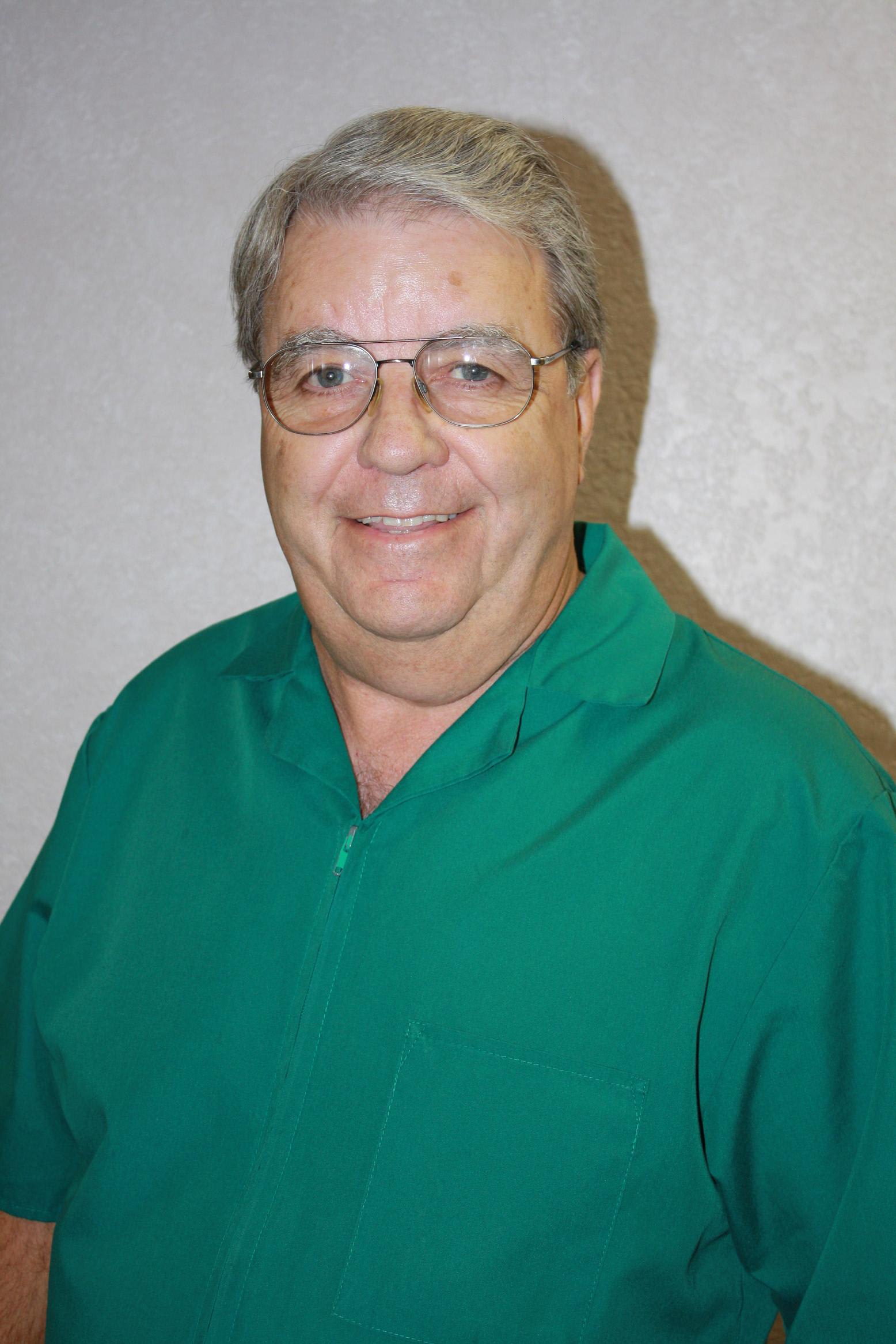Dr. Gary E Palmer, DC