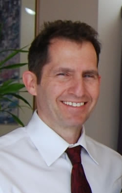Dr. Jeffrey J Bratten
