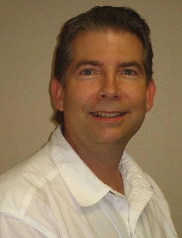Dr. Robert M Bernacki, DC