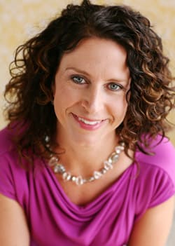 Dr. Danielle Marie Gray, DC - WAYNE, PA - Chiropractor