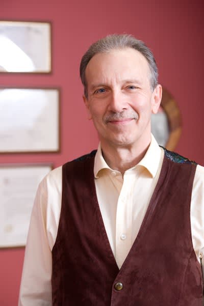 Dr. Robert L Gensler, DC - Newton Center, MA - Chiropractor
