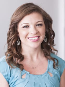 Dr. Erica Martin Marbach, DC - Lakewood, CA - Chiropractor