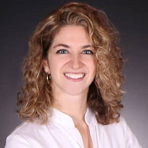 Dr. Abbey Denaro, DC
