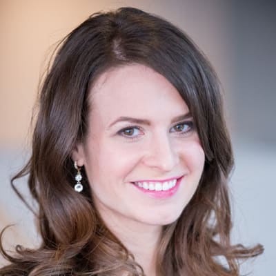 Dr. Alaina Gemelas, DC - Chicago, IL - Chiropractor