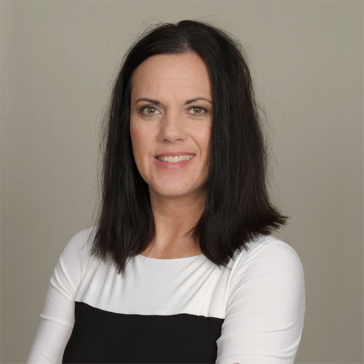 Dr. Stephanie Foust, DC - Shakopee, MN - Chiropractor