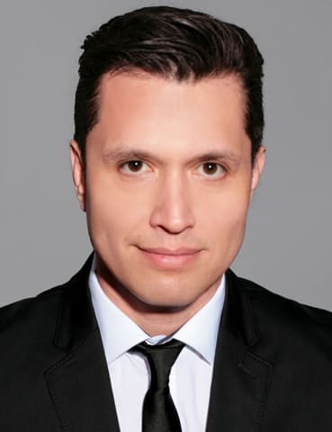 Dr. J Luis R Villarreal, DC