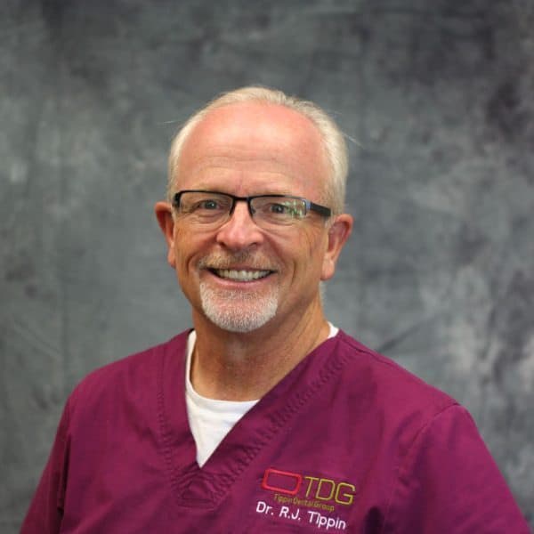 Dr. Robert J Tippin, DDS