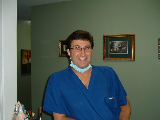 Dr. Alan L Ezell