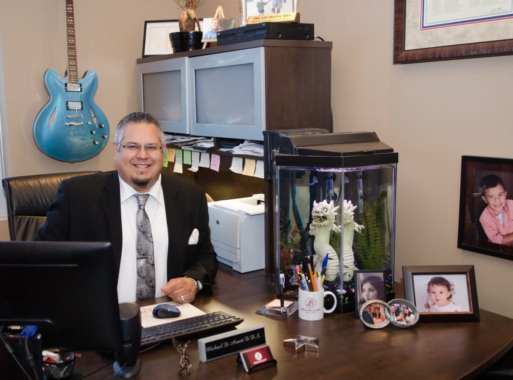 Dr. Michael D Arnett - LEAVENWORTH, KS - Dentistry