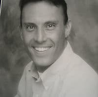 Dr. Erik C Manos, DDS
