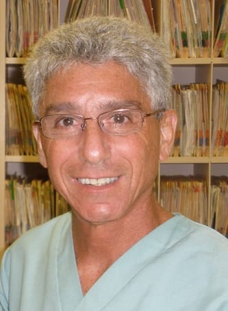 Dr. David Saraga
