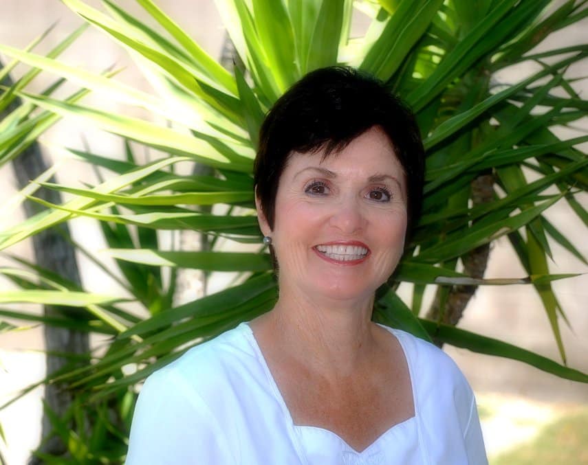 Dr. Elizabeth L Giles, DDS - Rialto, CA - Dentistry