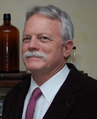 Dr. Thomas W Hulsey