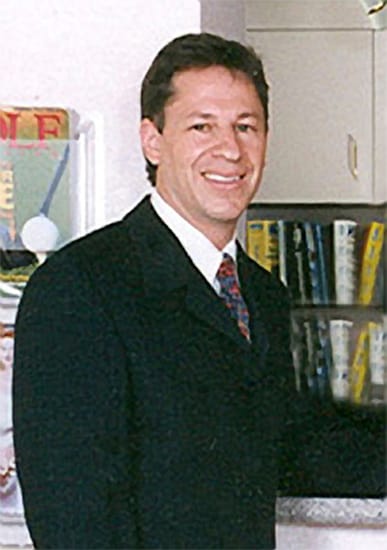 Dr. Richard J Simons, DDS