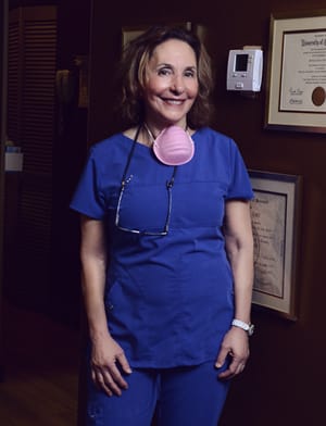 Dr. Bettie Linda Ongley - Sunrise, FL - Dentistry