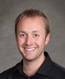 Dr. Zachton J Lowe, DDS - Shoreline, WA - Dentistry