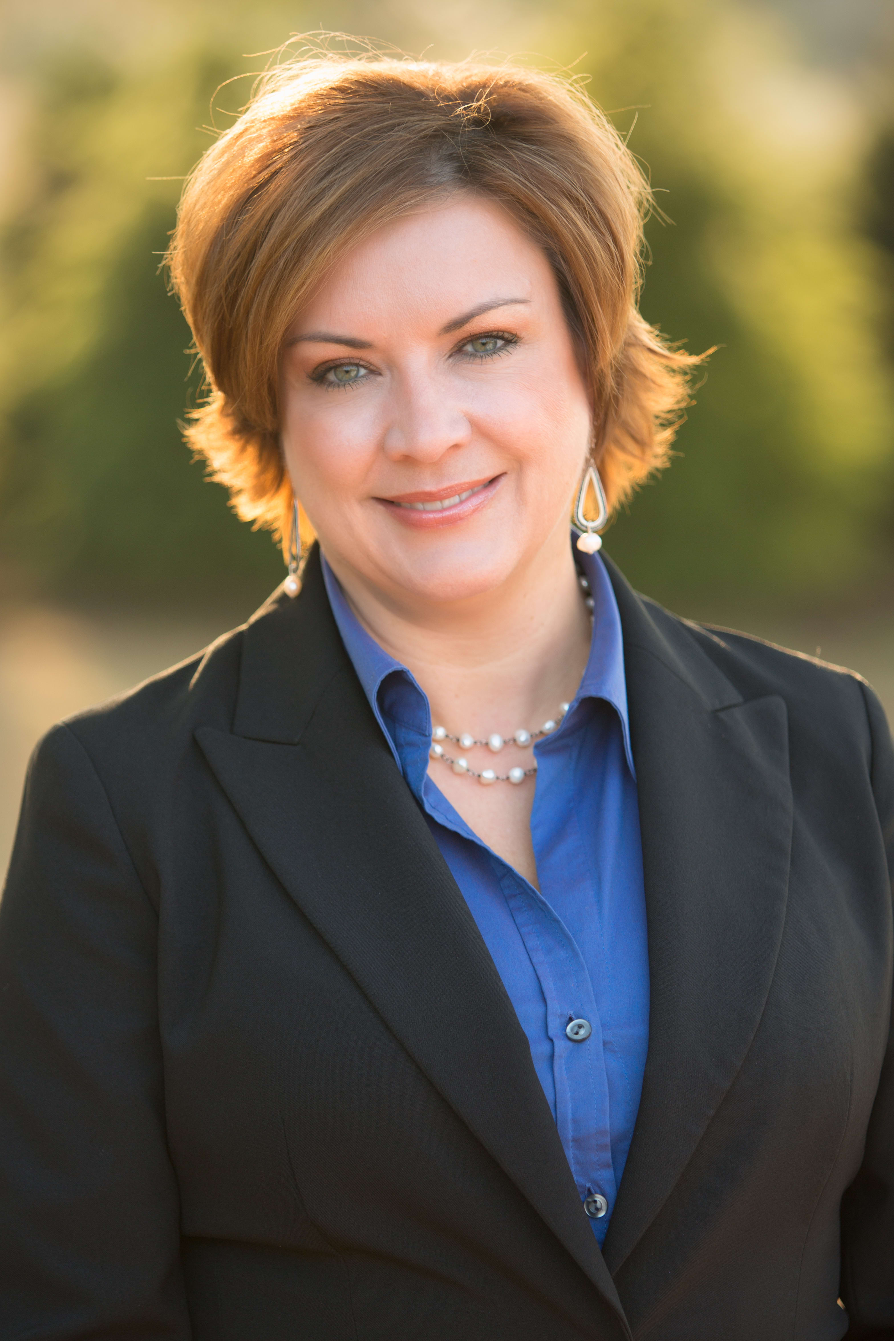 Dr. Amanda Jillain Darling - Ballwin, MO - Dentistry