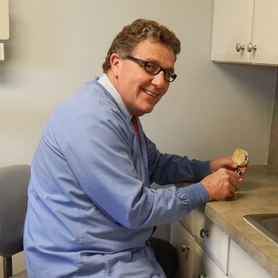 Dr. Thomas J Frietch, DDS