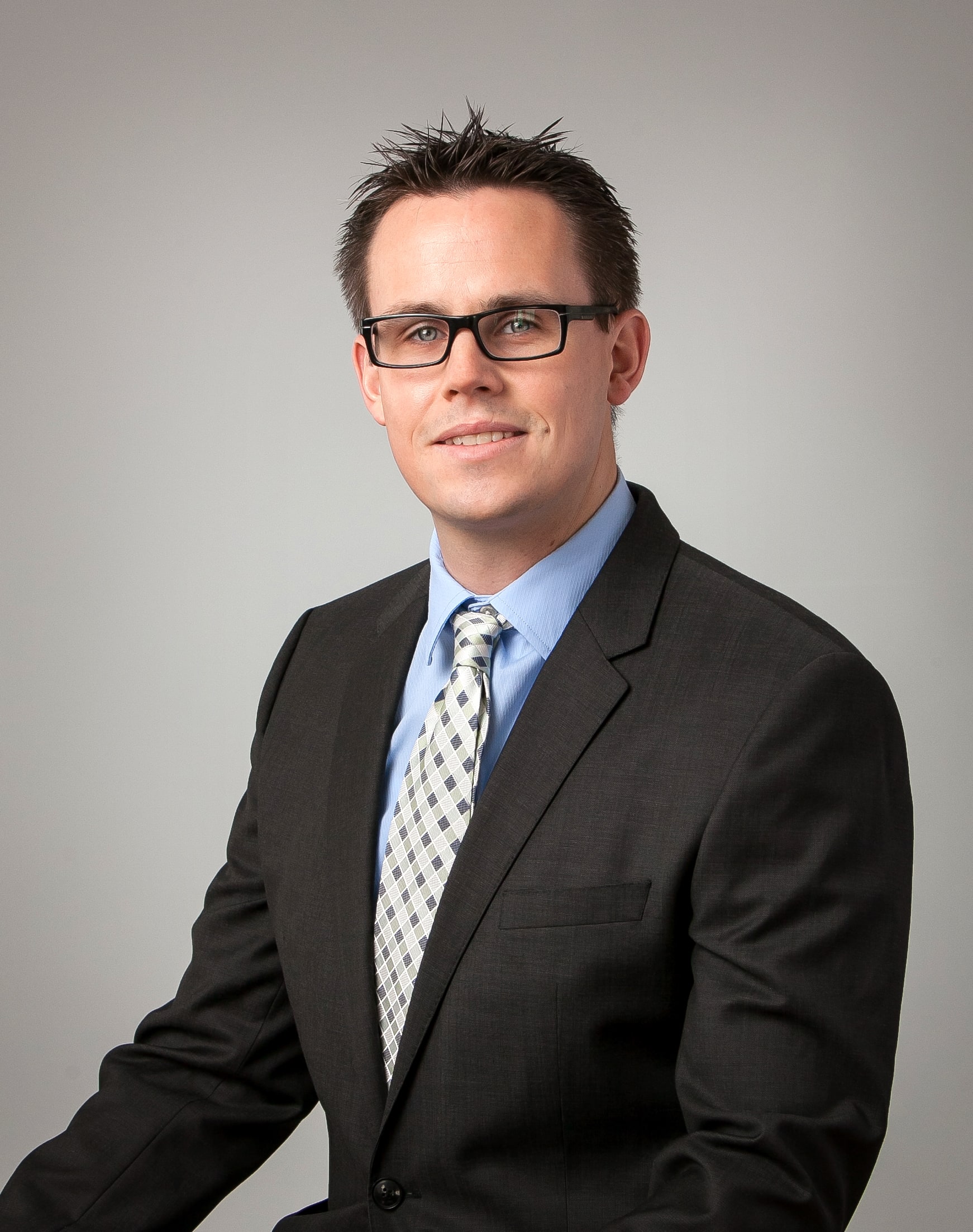 Dr. Gabriel Overholtzer, DDS