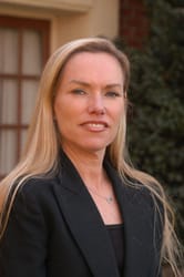Dr. Shelly Holcomb Lowe, OD - South Pasadena, CA - Optometry