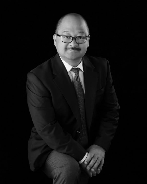 Dr. Daniel Eugene Iwasa, OD