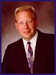 Dr. Thomas W Cummings, OD