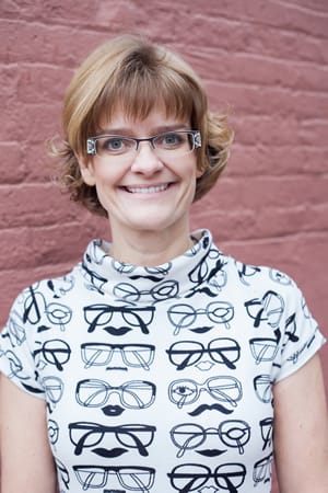 Dr. Denise R Arneson, OD