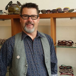 Dr. Steven J Clouse, OD