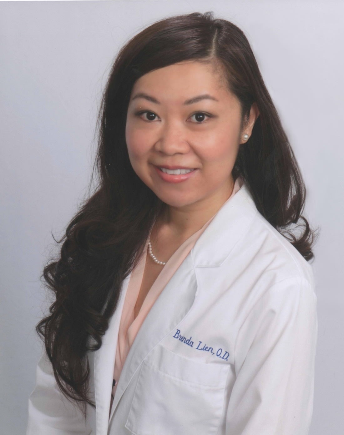 Dr. Brenda Uyen Lien, MD - Pasadena, CA - Optometry