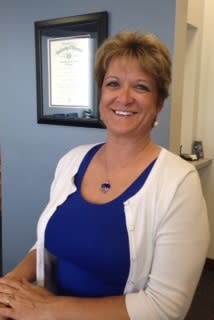 Dr. Sandra L Easter, OD - Independence, KS - Optometry