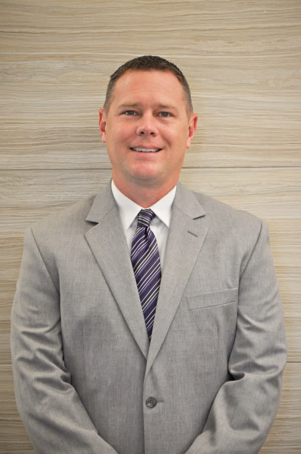Dr. Brian D Tracy, OD