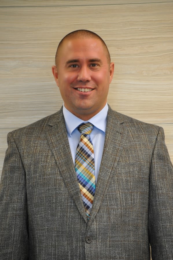 Dr. Douglas J Ryen, OD - Newark, OH - Optometry