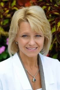 Dr. Cynthia J Frischmann, OD